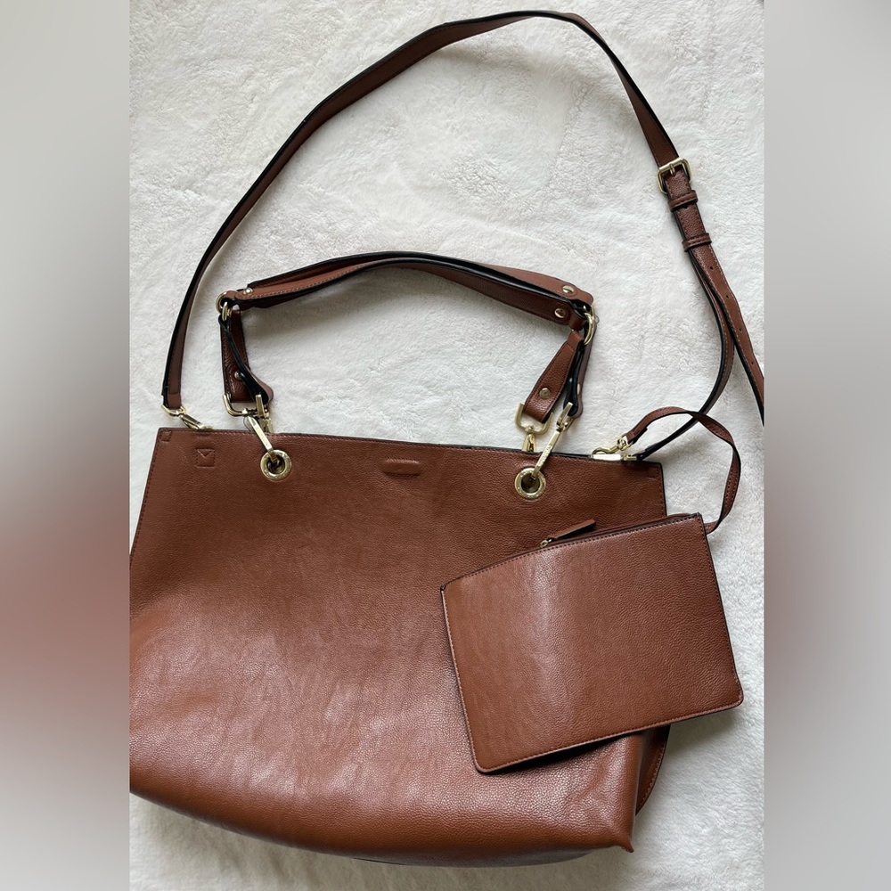 CK reversible tote with pouch shoulder & crossbody strap - Picture 3 of 12